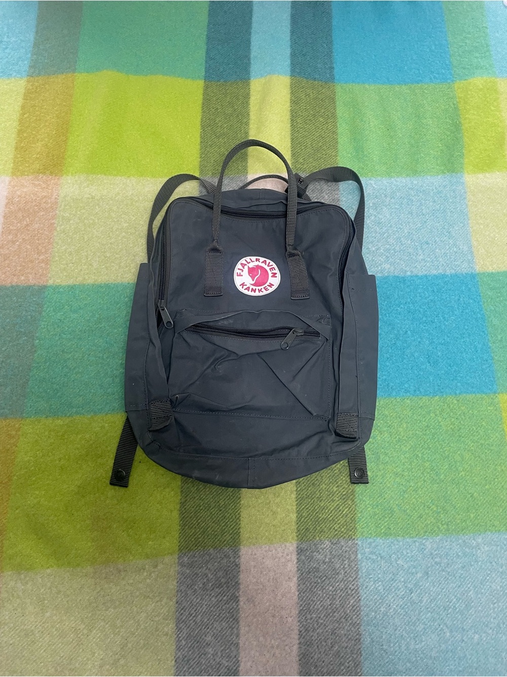 Fjällräven Kånken Classic Backpack Grey Medium Size Bookbag